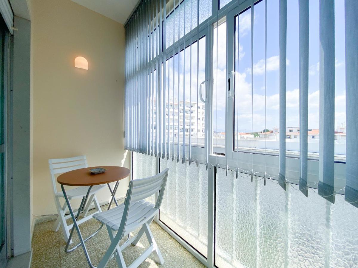 Near The Beaches #1922 Apartment